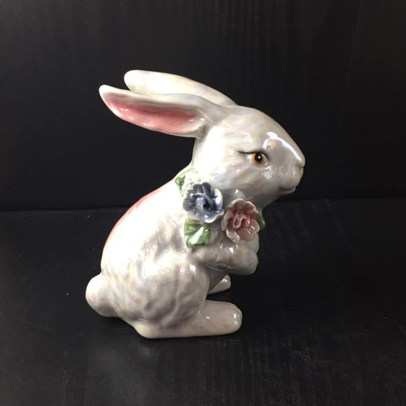 Vintage Ceramic irridescent Bunny Rabbit with Flowers - Picture 1 of 4